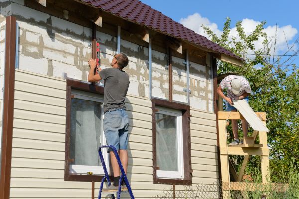 Cost of Handyman Siding Repair in Oakland