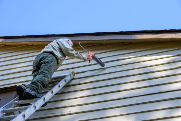 Vinyl Siding Caulk Repair in Oakland