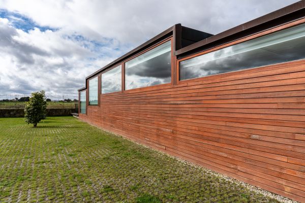 Cost of Wood Cladding Service in Oakland