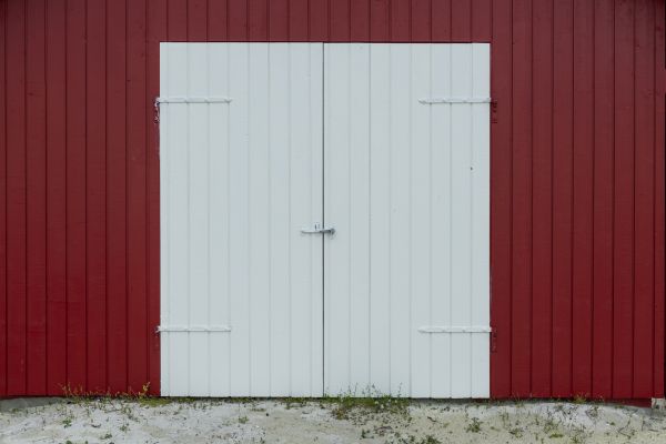 Pole Barn Siding Installation in Oakland
